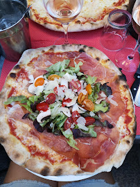 Pizza du Restaurant italien La Dolce Vita à Sainte-Maxime - n°2