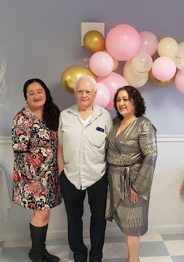 Shopping Mall «Washington Bridge Plaza», reviews and photos, 2151 Lemoine Ave, Fort Lee, NJ 07024, USA