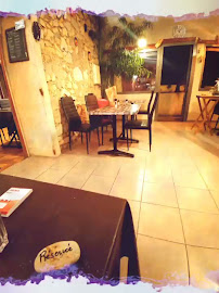 Photos du propriétaire du Restaurant français La Terrasse Des Cigales à Mérindol - n°2