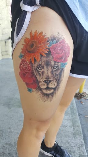 Tattoo Shop «LocoMotive Tattoo Studio», reviews and photos, 3850 E Gulf to Lake Hwy #6, Inverness, FL 34453, USA