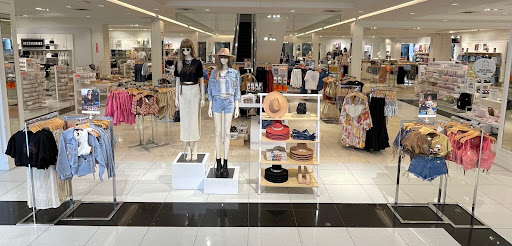 Clothing Store «Forever 21», reviews and photos, 5220 Fashion Outlets Way #1005, Chicago, IL 60656, USA