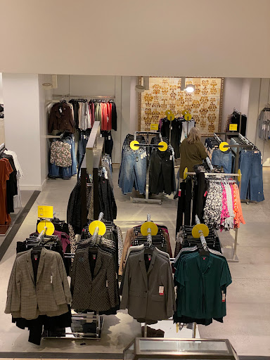 Department Store «Nordstrom Hillsdale Shopping Center», reviews and photos, 130 E Sailer Dr, San Mateo, CA 94403, USA