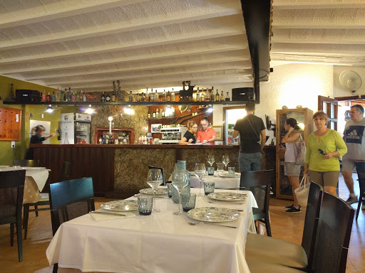 Restaurante Font de Sant Pere - Partida Sant Pere, 12599 El Bellestar, Castellón, España