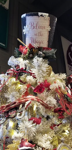 American Restaurant «Cracker Barrel Old Country Store», reviews and photos, 6055 Som Center Rd, Willoughby, OH 44094, USA