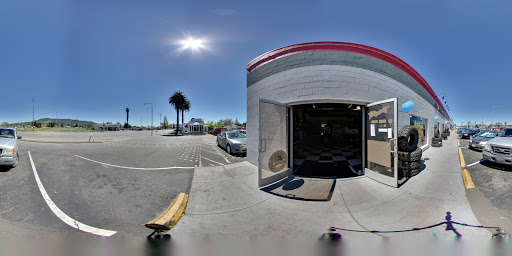 Truck Accessories Store «4 Wheel Parts - Santa Rosa, CA», reviews and photos, 3403 Santa Rosa Ave, Santa Rosa, CA 95407, USA