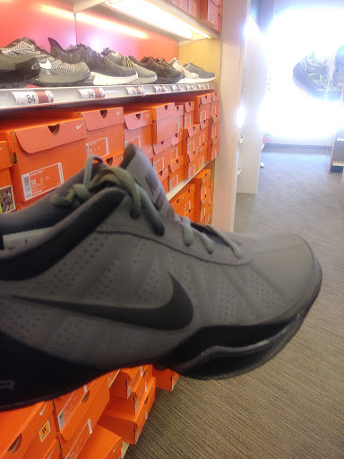 Shopping Mall «Main Street Shopping Center», reviews and photos, 110 Cherokee Pl, Cartersville, GA 30121, USA