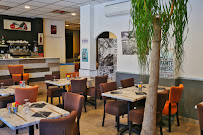 Atmosphère du Restaurant français Le Hangar Restaurant à Hyères - n°16