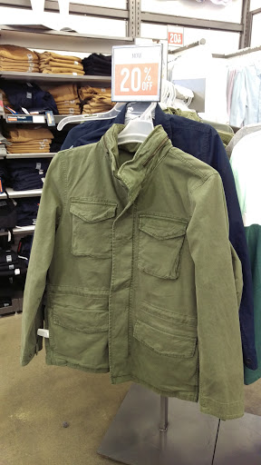 Clothing Store «Old Navy», reviews and photos, 8 Allstate Rd, Boston, MA 02125, USA