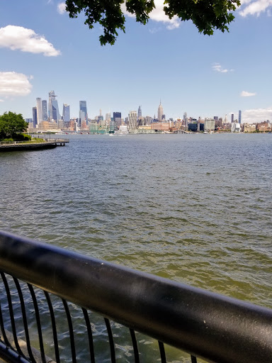 Park «Sinatra Park», reviews and photos, Sinatra Dr, Hoboken, NJ 07030, USA