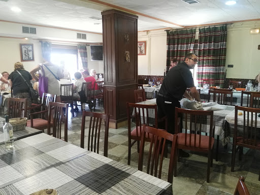 Hostal Restaurante La Paella - Calle Carr. de Jaén, Km. 34, 02320 Balazote, Albacete, España