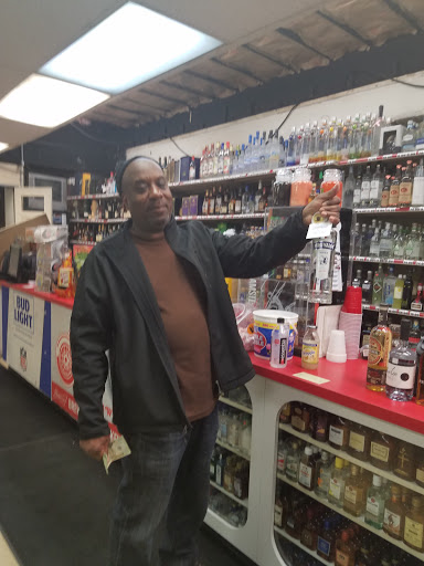 Market «Liquor Wine Store Super Y Market», reviews and photos, 7130 Middlebelt Rd, Romulus, MI 48174, USA