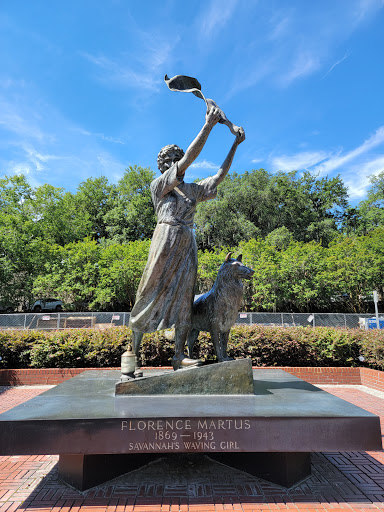 Waving Girl Statue - Florence Martus