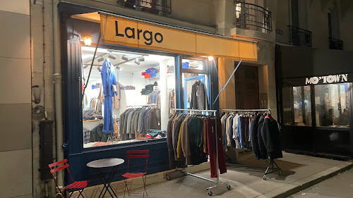 Magasin de vêtements Largo Paris