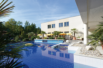 Landhäuser 20 Personen mit Schwimmbad Munich