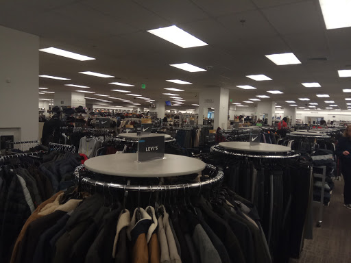 Department Store «Nordstrom Rack Downtown DC», reviews and photos, 1800 L St NW, Washington, DC 20036, USA