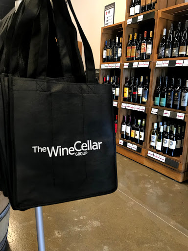 Wine Store «The Wine Cellar Outlet», reviews and photos, 1422 E Algonquin Rd, Schaumburg, IL 60173, USA