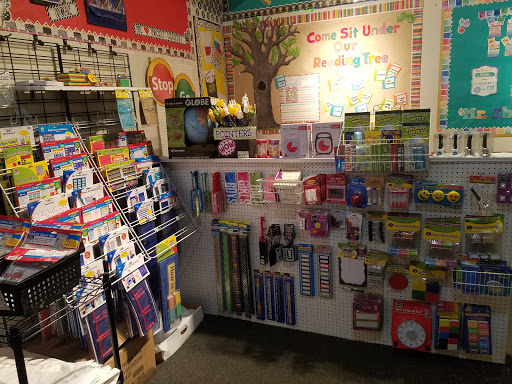 Educational Supply Store «Chicago Teacher Store Inc», reviews and photos, 1855 N Milwaukee Ave, Chicago, IL 60647, USA