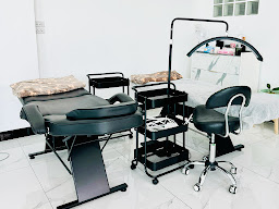 EYEBROW HOUSE