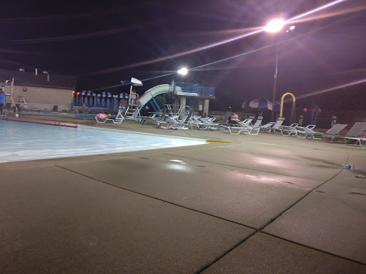 Water Park «Forest Park Aquatic Center», reviews and photos, 7501 Harrison St, Forest Park, IL 60130, USA