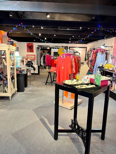 Consignment Shop «Sass upscale resale boutique», reviews and photos, 10866 York Rd, Cockeysville, MD 21030, USA