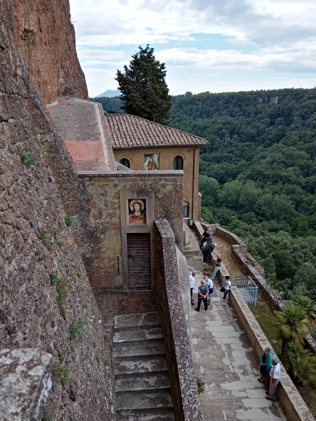 Pontificio Santuario Maria Ss. " Ad Rupes "