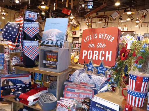 American Restaurant «Cracker Barrel Old Country Store», reviews and photos, 16 Nashua Rd, Londonderry, NH 03053, USA