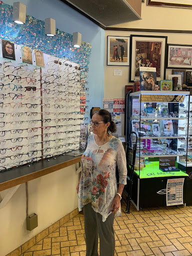 Sunglasses Store «Sixty-Minute Spectacles», reviews and photos, 10612 Los Alamitos Blvd, Los Alamitos, CA 90720, USA