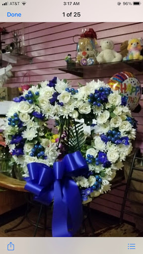 Florist «City Enchanted Gardens Florist», reviews and photos, 2246 W Taylor St, Chicago, IL 60612, USA