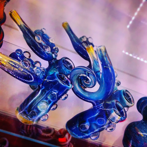 Vaporizer Store «Vape City Smoke Shop», reviews and photos, 406 Washington St, Holliston, MA 01746, USA