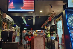 雨過天晴【 𝐀𝐟𝐭𝐞𝐫 𝐓𝐡𝐞 𝐑𝐚𝐢𝐧 】酒吧Bar image