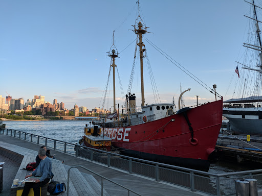 Pier 15, East River Esplanade image 8