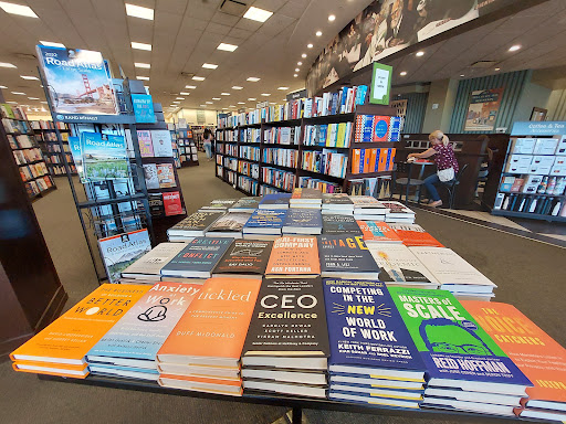 Barnes & Noble image