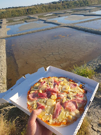 Photos du propriétaire du Pizzas à emporter Chez Krystel - Le Temps d'une Pizza à Batz-sur-Mer - n°3