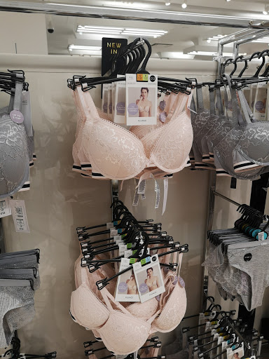 Stores to buy bras Reading