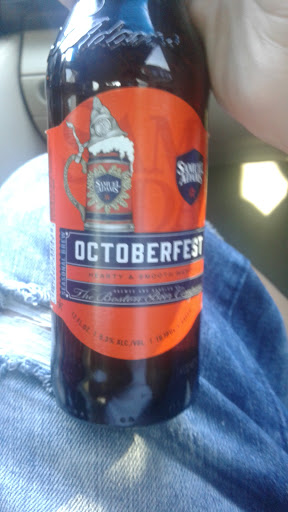 Liquor Store «Amity Wine & Spirit Co», reviews and photos, 95 Amity Rd, New Haven, CT 06515, USA