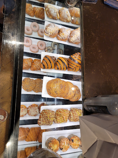 Coffee Shop «10 Speed Coffee», reviews and photos, 23504 Calabasas Rd, Calabasas, CA 91302, USA