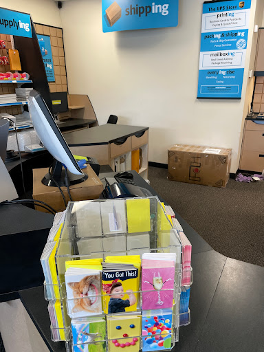 Shipping and Mailing Service «The UPS Store», reviews and photos, 1643 Warwick Ave, Warwick, RI 02889, USA