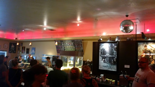 Movie Theater «Laurelhurst Theater», reviews and photos, 2735 E Burnside St, Portland, OR 97214, USA
