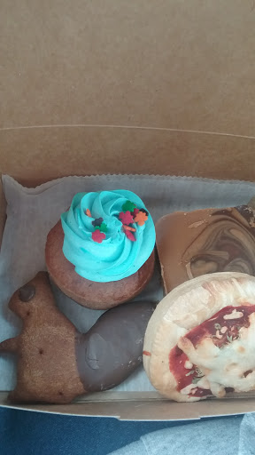 Pet Supply Store «Barkery», reviews and photos, 553 Main St, Tewksbury, MA 01876, USA