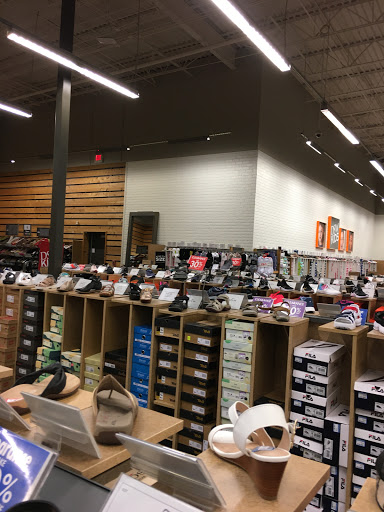 Shoe Store «DSW Designer Shoe Warehouse», reviews and photos, 7616 Farm to Market 1960 Rd W, Houston, TX 77069, USA