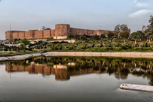 Bahu Fort image