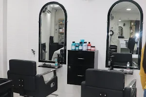 Rich & Royal Salon (hair-makeup-skin-nail) image