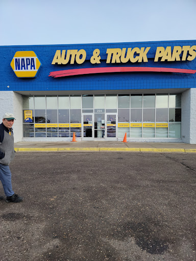 Auto Parts Store «NAPA Auto Parts - Cottens Inc», reviews and photos, 224 County Rd 81, Osseo, MN 55369, USA