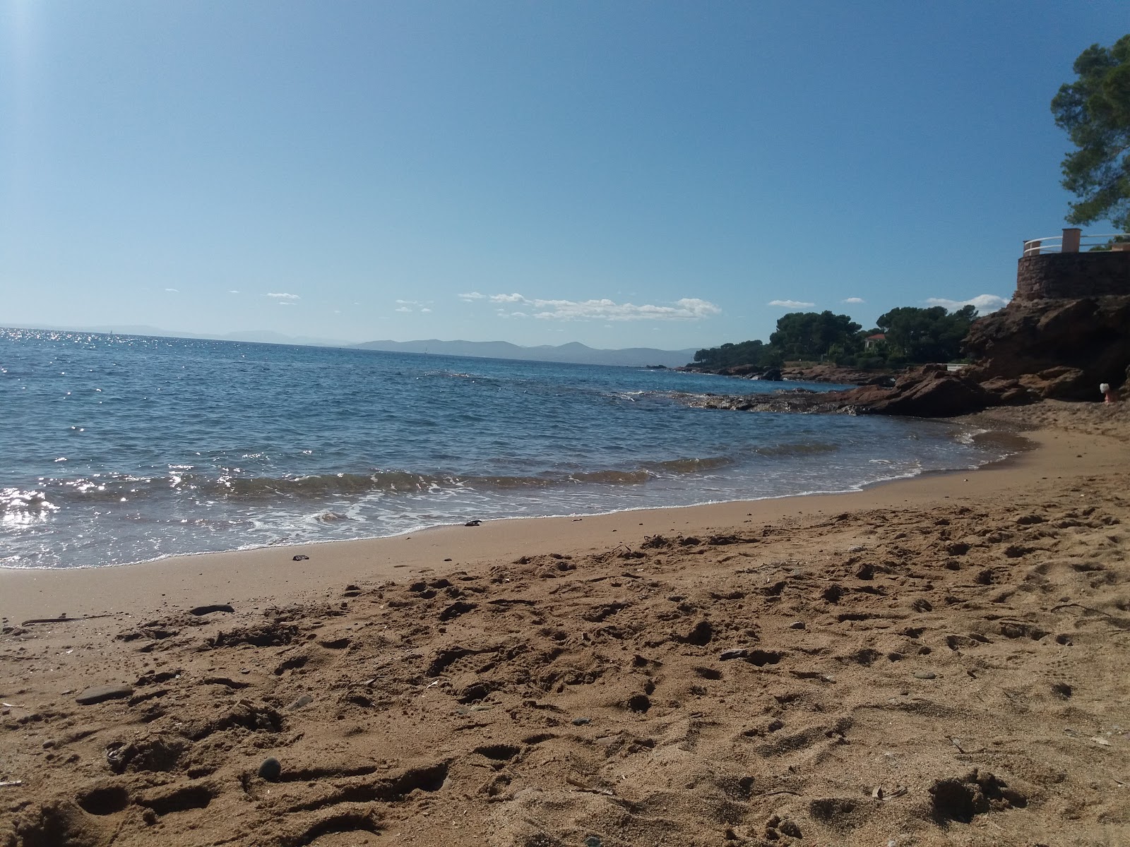 Foto von Plage d'Aigue Bonne mit teilweise sauber Sauberkeitsgrad