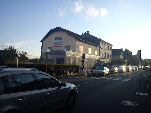 P.V.A. ( pièces détachées auto ) à Viry-Châtillon