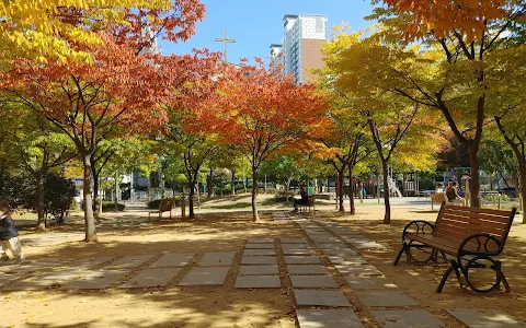 마을마당 공원 image