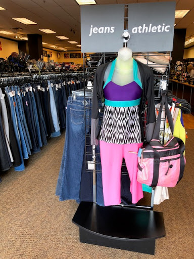 Used Clothing Store «Clothes Mentor», reviews and photos, 10150 Hudson Rd #152, Woodbury, MN 55129, USA