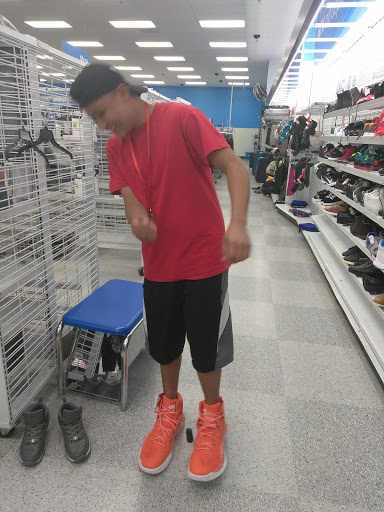 Shopping Mall «Eagle Plaza», reviews and photos, 700 Haddonfield-Berlin Rd #4a, Voorhees Township, NJ 08043, USA