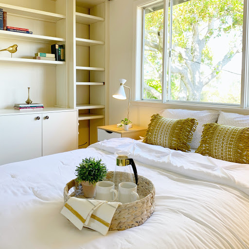 Rochelle Mort Home Staging and Interiors image