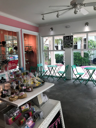 Restaurant «Hometown Desserts», reviews and photos, 507 Pine Ave, Anna Maria, FL 34216, USA